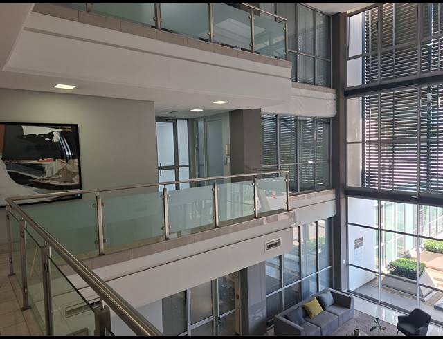665M² OFFICE TO LET IN MAGALIESSIG
